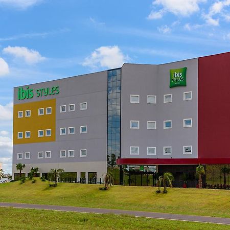 Отель Ibis Styles Биригуи Экстерьер фото