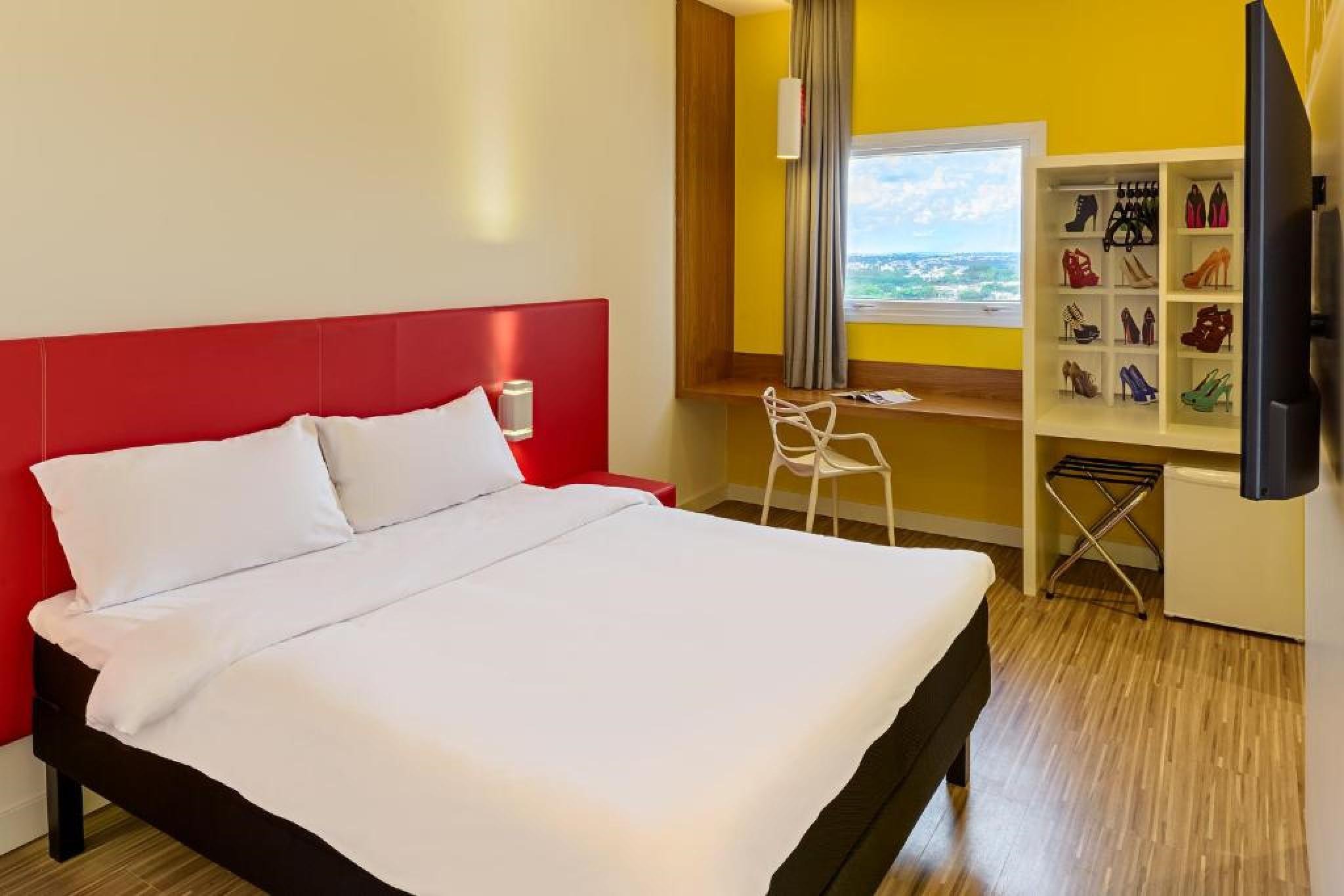 Отель Ibis Styles Биригуи Экстерьер фото