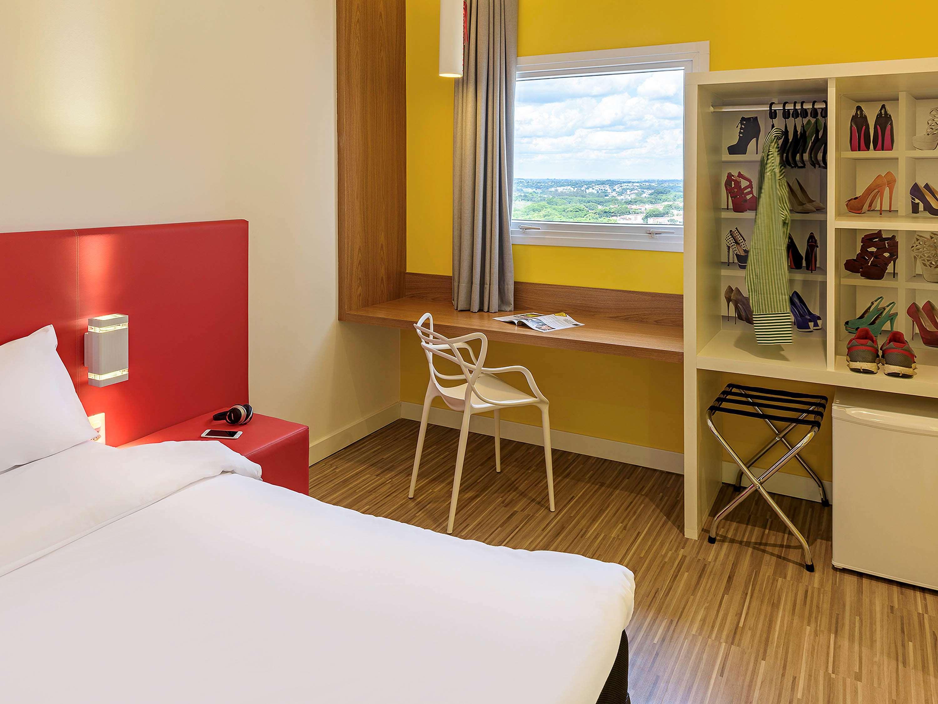 Отель Ibis Styles Биригуи Экстерьер фото