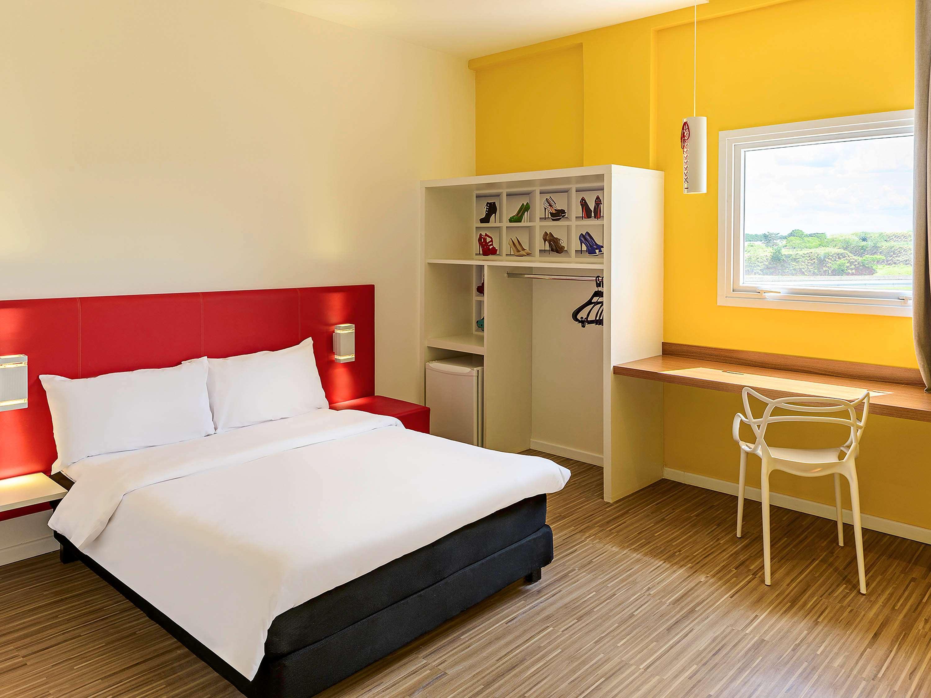 Отель Ibis Styles Биригуи Экстерьер фото