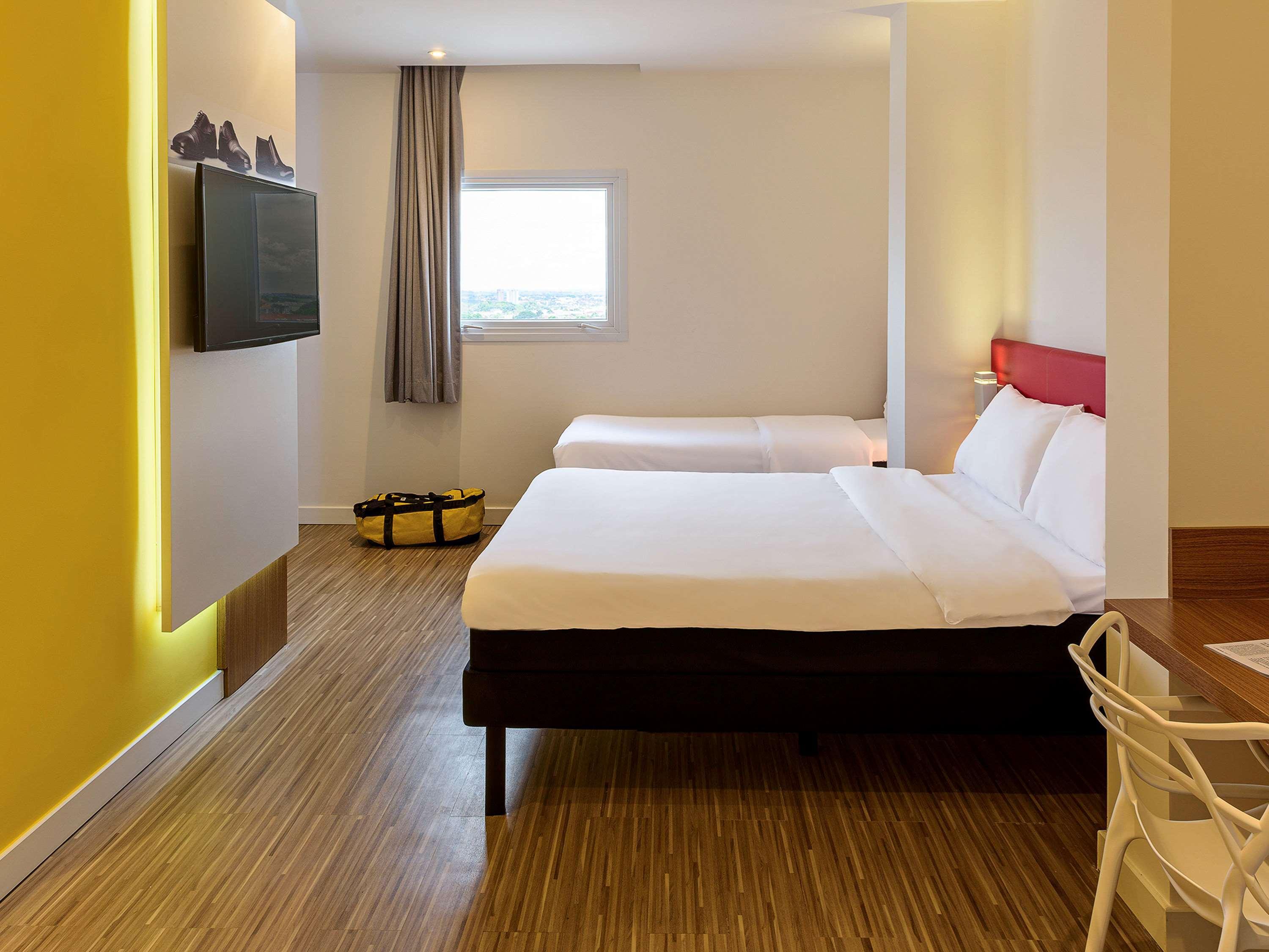 Отель Ibis Styles Биригуи Экстерьер фото