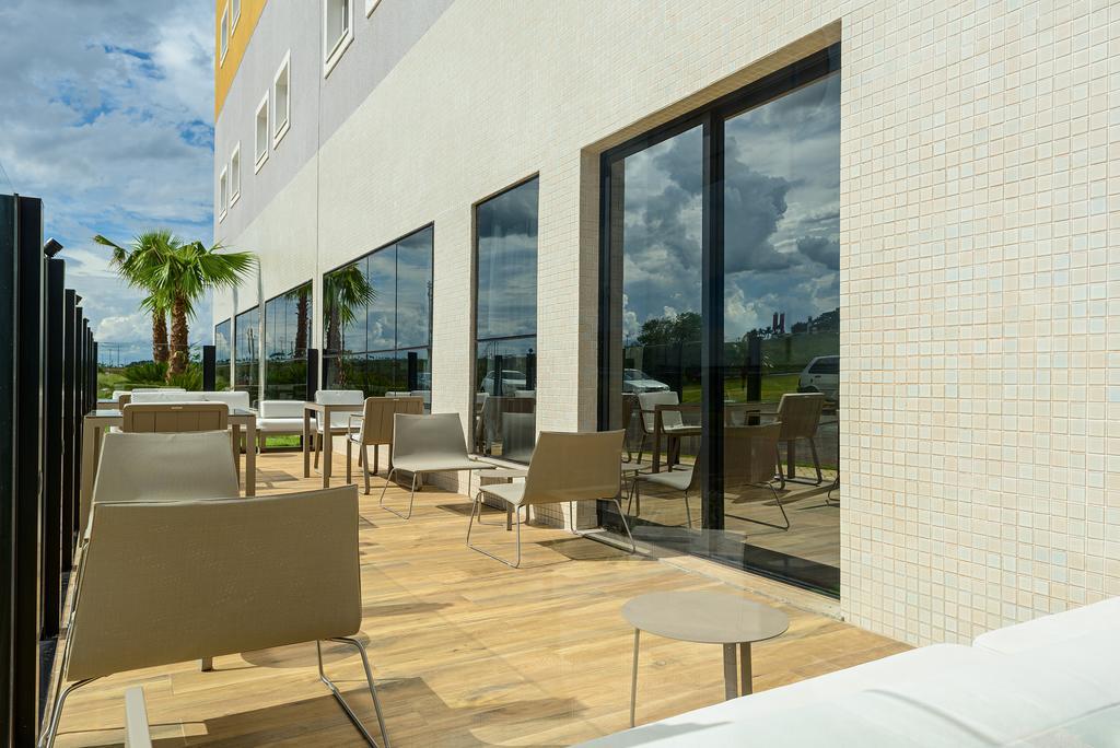 Отель Ibis Styles Биригуи Экстерьер фото